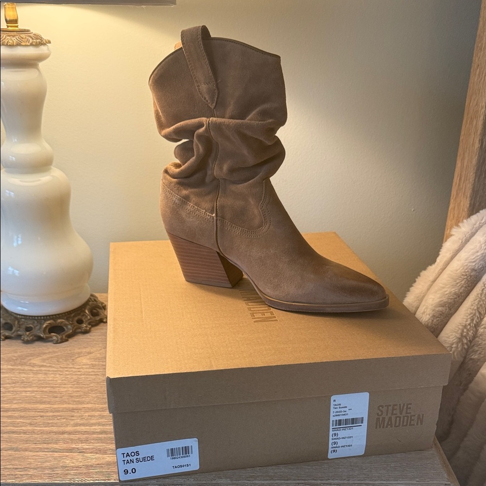Steve Madden Tao Tan Suede Ankle Boots